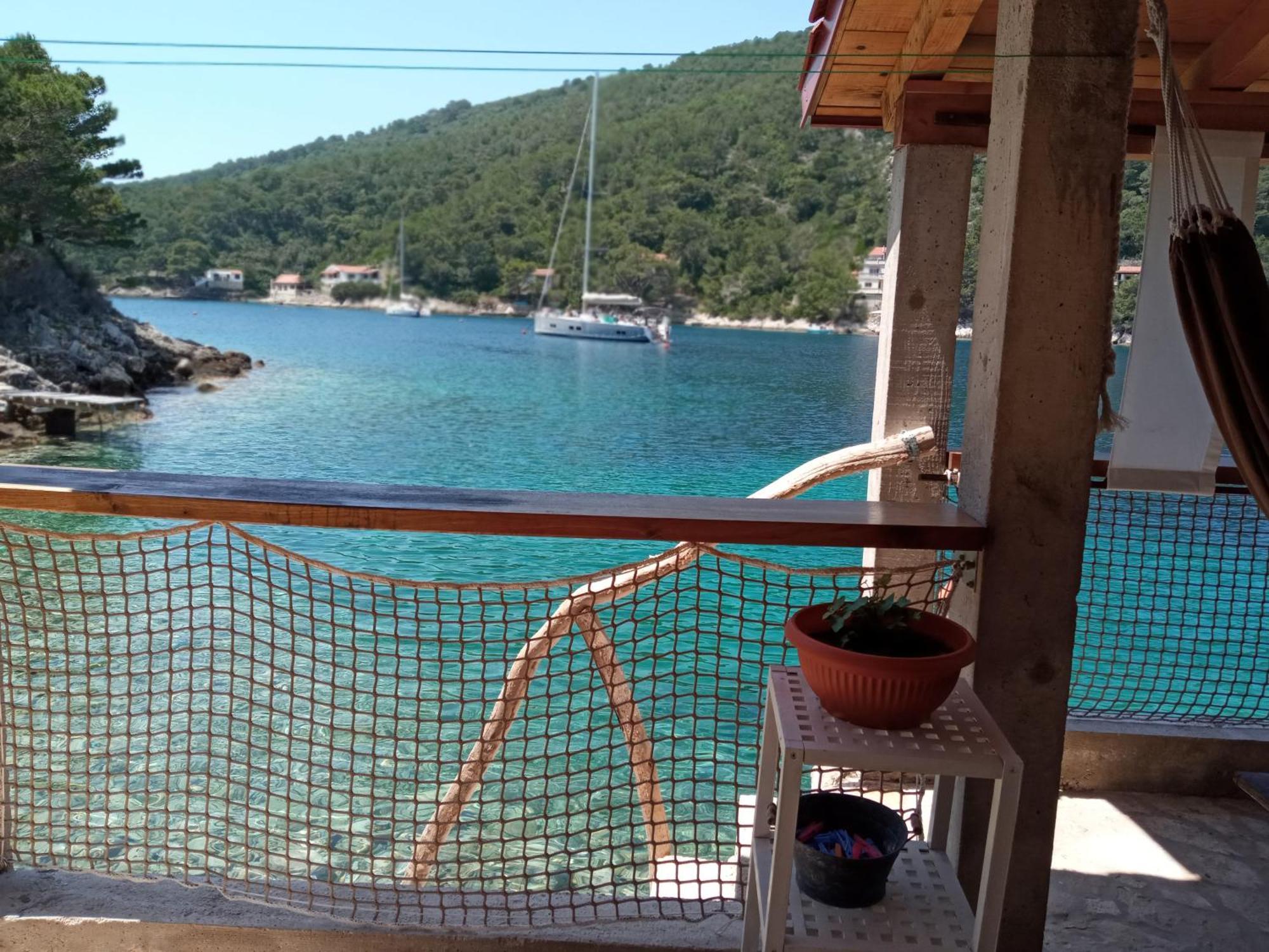 Sea Side House For Two In A Wilderness