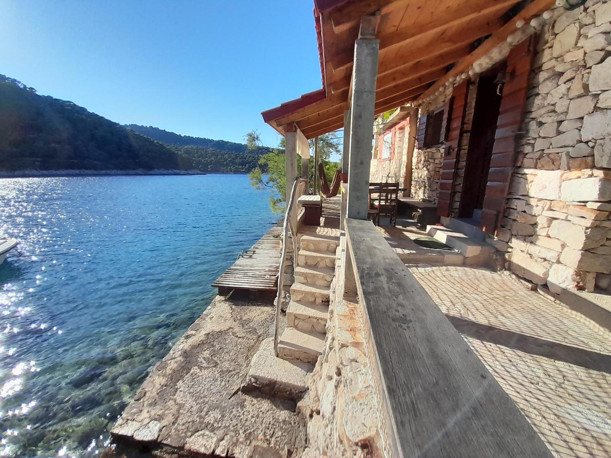 Sea Side House For Two In A Wilderness Vis