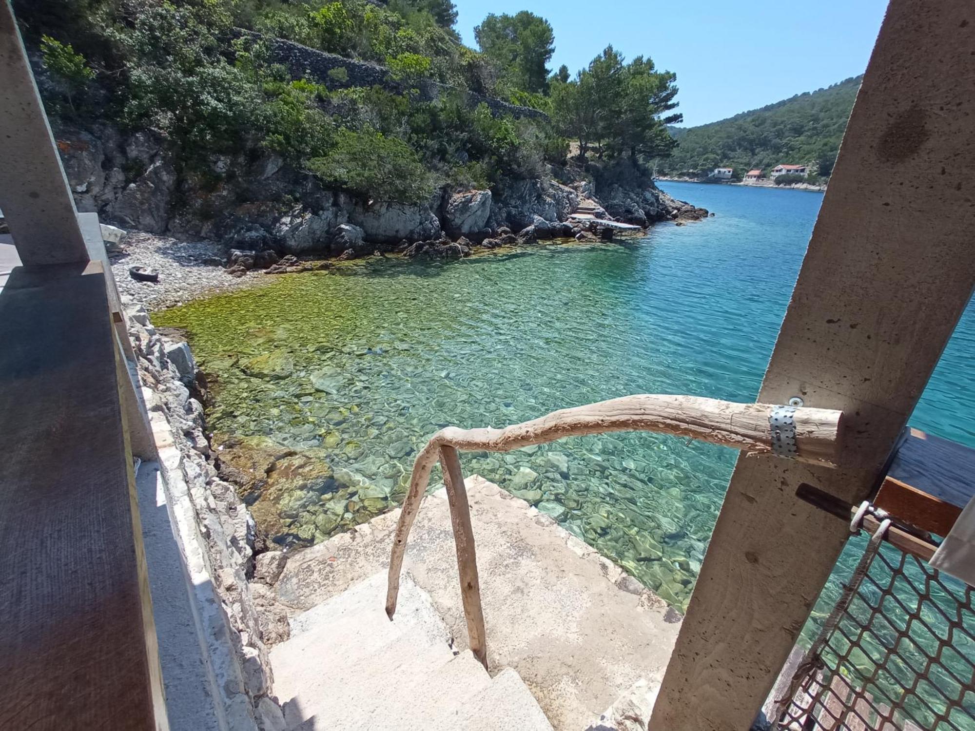 Sea Side House For Two In A Wilderness