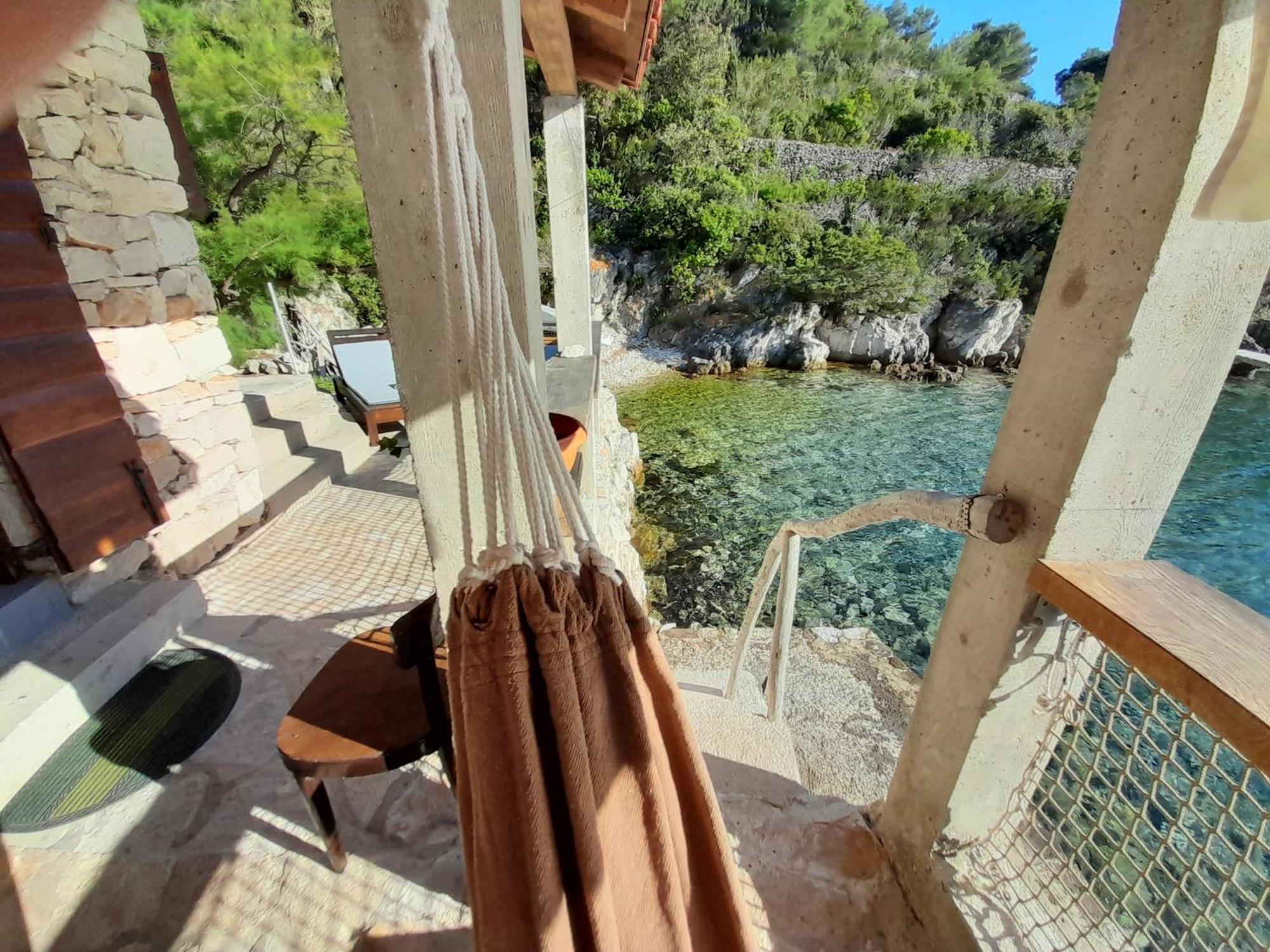 Sea Side House For Two In A Wilderness